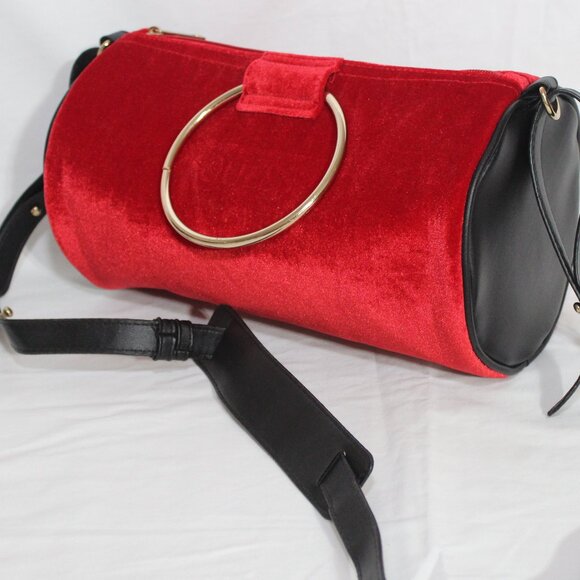 Guess purse duffle red bag - Picture 5 of 5